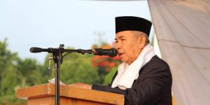 Bupati Kabupaten Ogan Komering Ulu Drs. H. Kuryana Azis saat memberikan kata sambutan di sholat Idul Adha 1440 Hijriyah 2019 M.